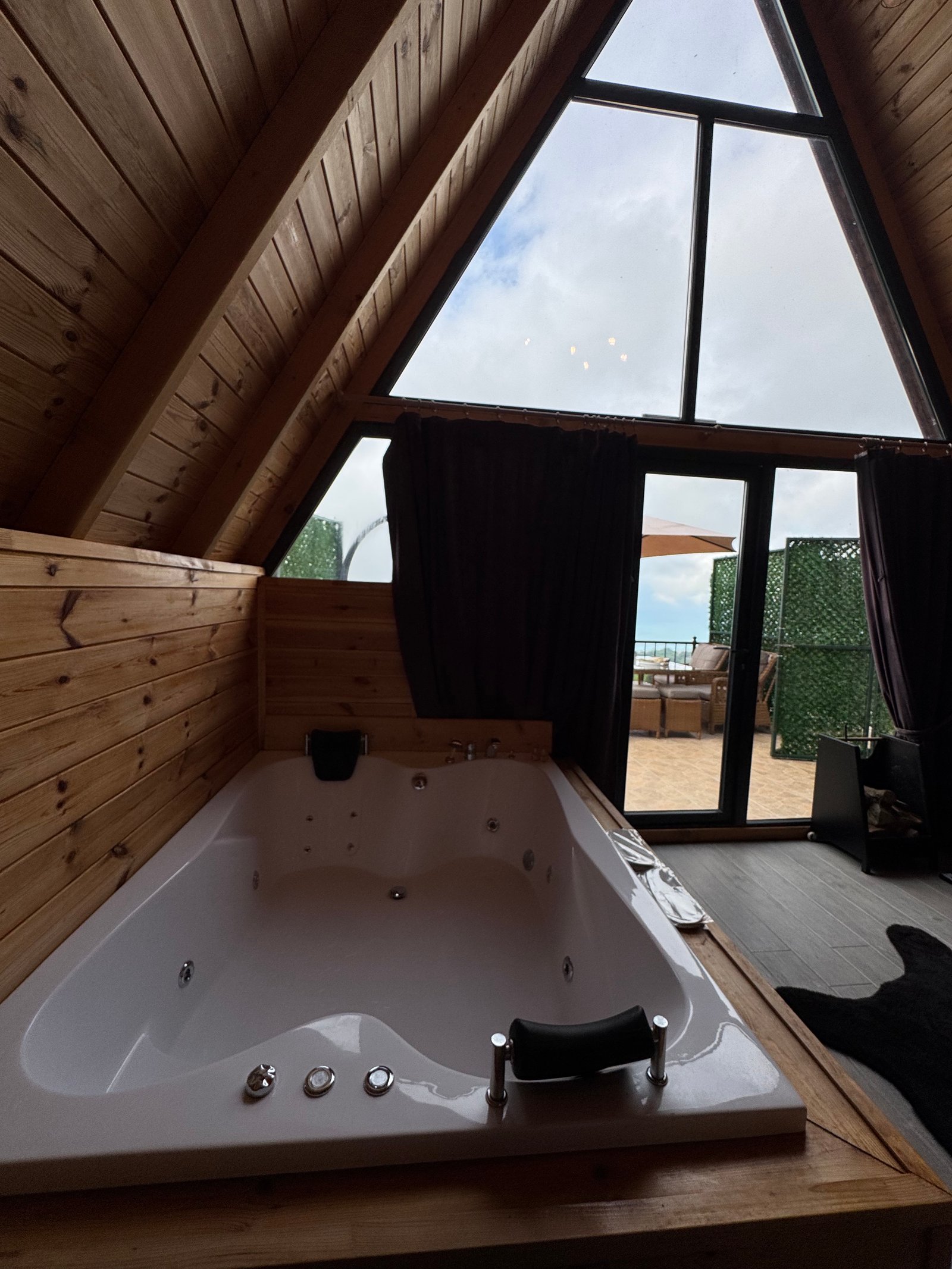 Jacuzzi